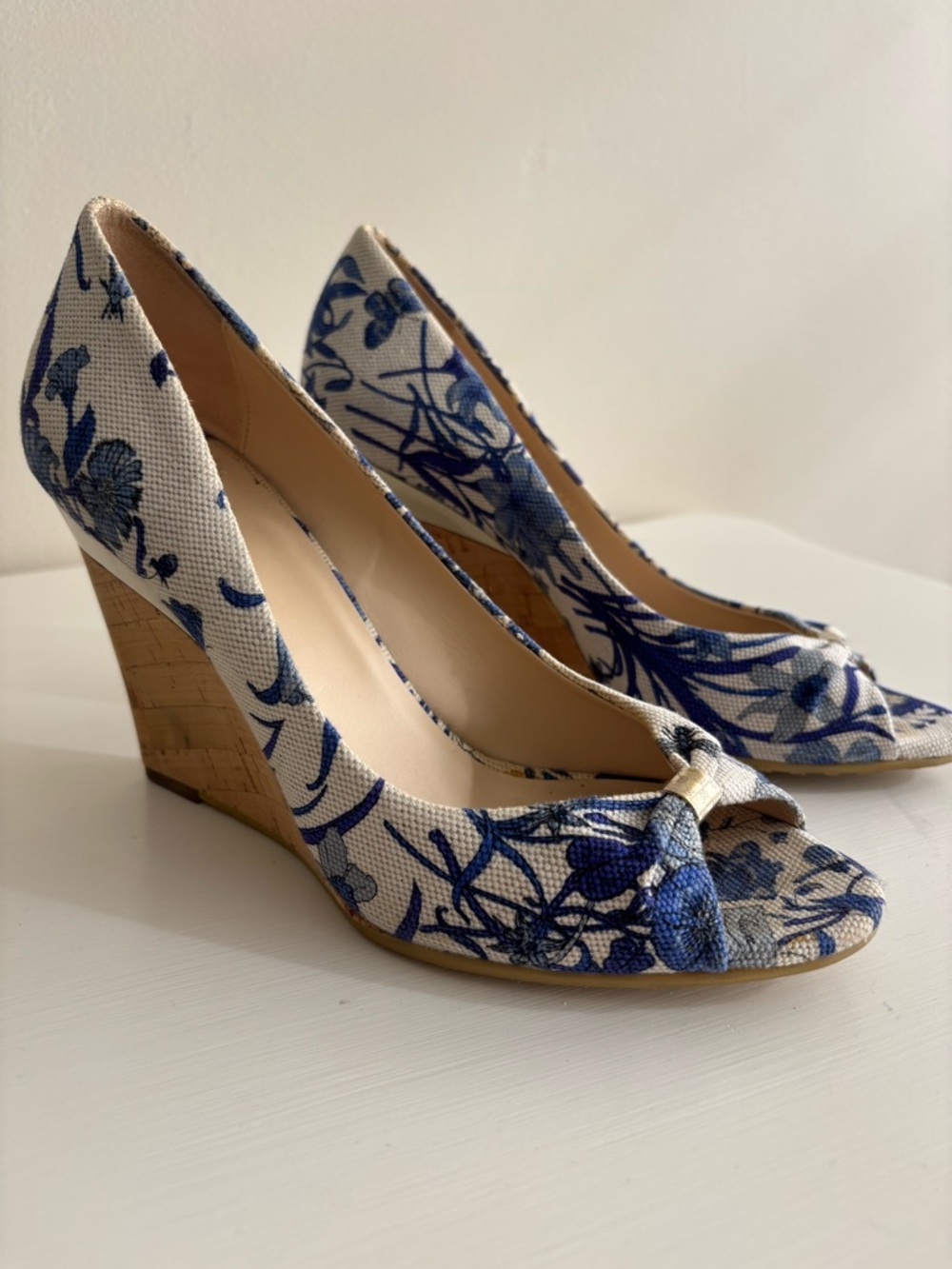 Gucci Tess Floral Wedges